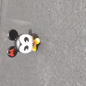 USED DISNEY MICKEY MOUSE (MOUSEKETEER) DORABLES 1 INCH